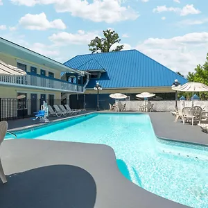 Hotel Days By Wyndham Airport